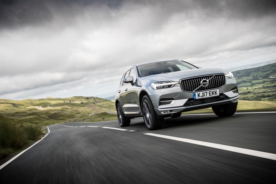 Volvo XC60 D4 Inscription 2017 года  (UK) (фото 41 из 172)